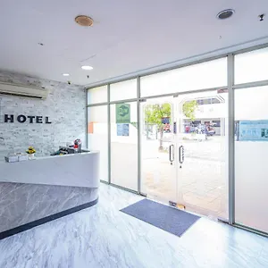 K 12【staycation 認定】 シンガポール